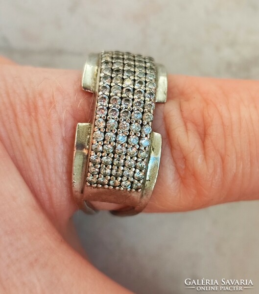 Sokköves ezüst gyűrű