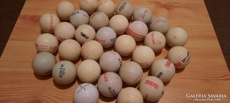 Golf ütő 32 db labdával