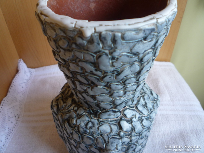 King's vase.