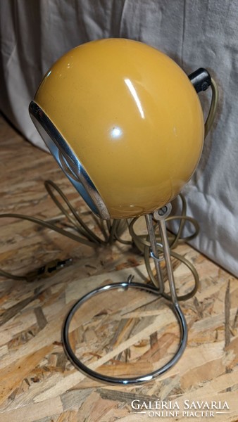 Mustársárga design lámpa