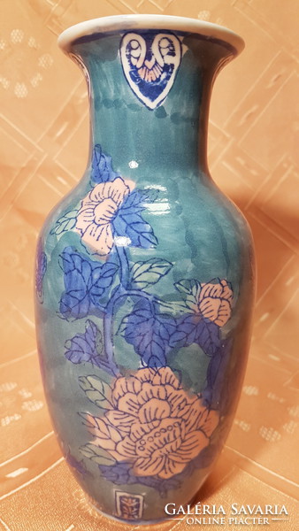 Kínai, igazán különleges váza, 21 cm magas, hibátlan állapotban