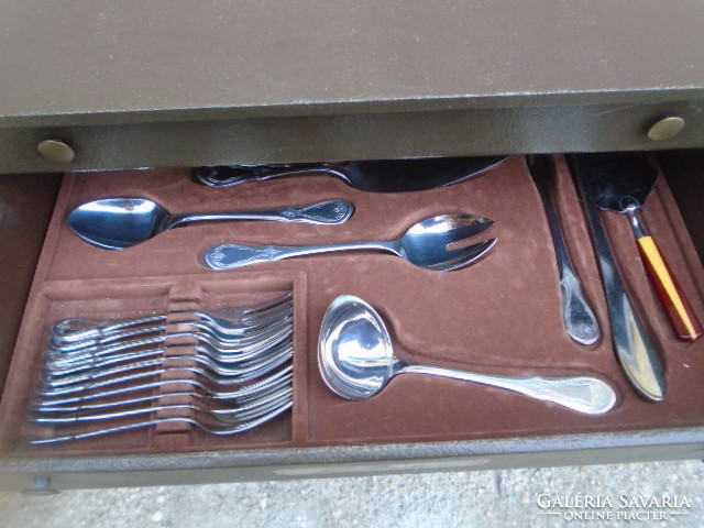 Wmf premiere cromargan protect® cutlery set: medium package for 10 people