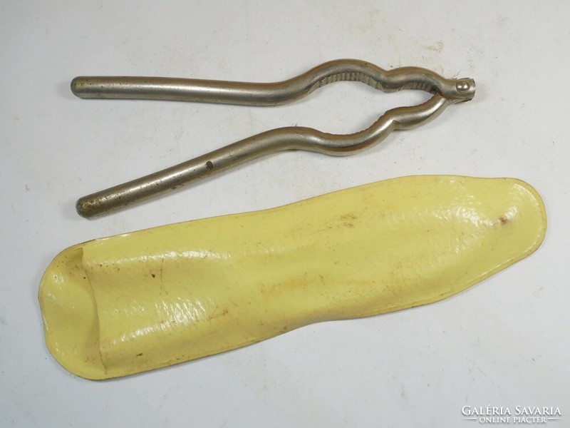 Retro nutcracker nutcracker or cap opener - from the 1980s