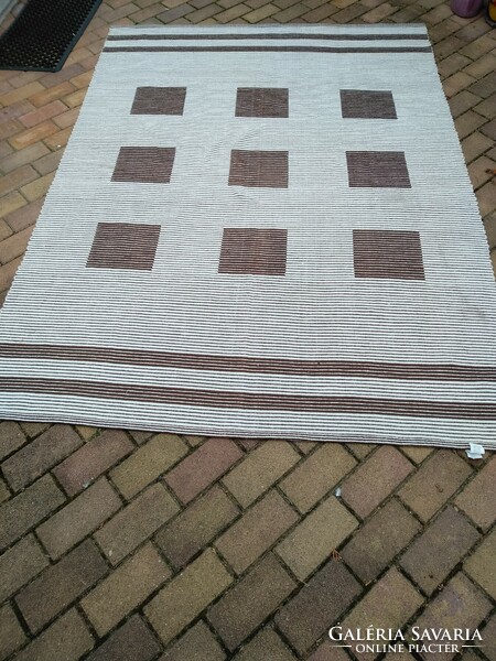Carpet, oriental woven.