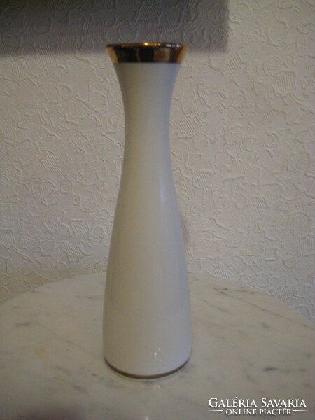 Royal porzelain bavaria km, vase, hand painted, with beautiful gilding, 20 cm