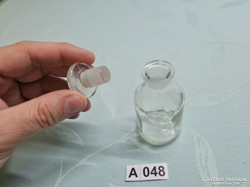 A048 Patika üveg  8,5 cm