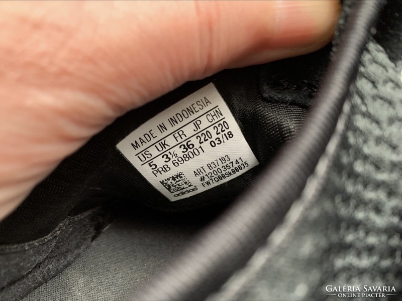 Adidas Superstar slip on, kényelmes tornacipő, megkímélt, párszor használt szép állapot