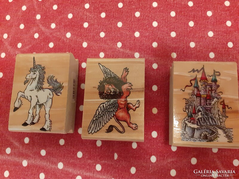 Wooden print 3 romantic fairy tale motifs in one castle unicorn winged lion