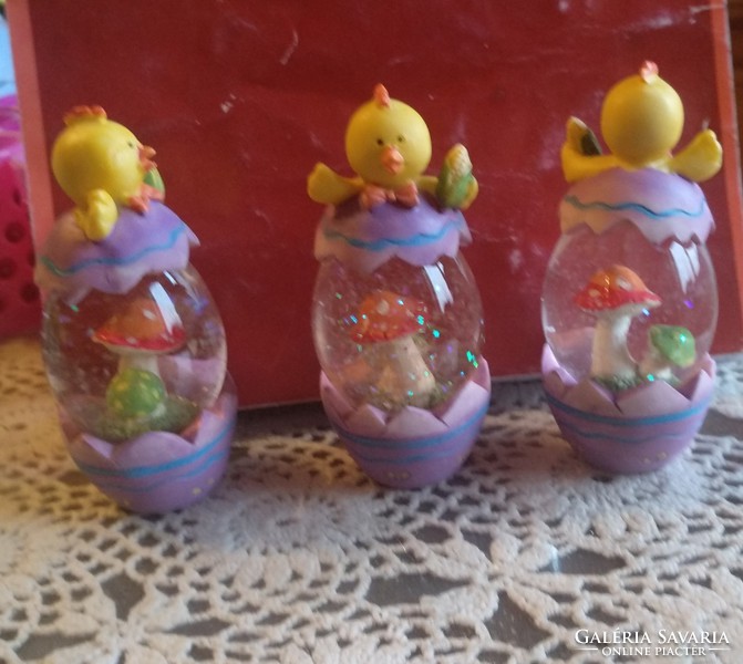 Felrázós, csillámos tojás,  lila, húsvéti dekoráció, ajánljon!