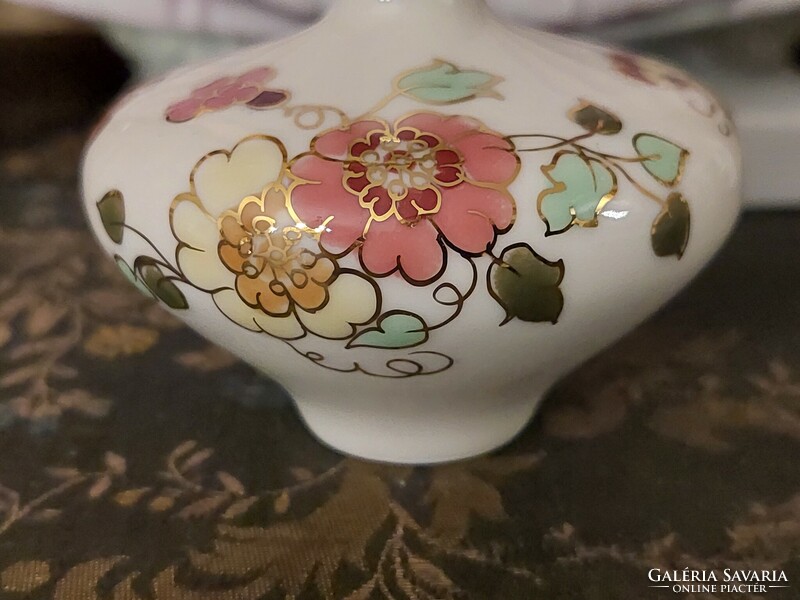 Zsolnay's small vase with butterfly marking 10052/026 is one of the first