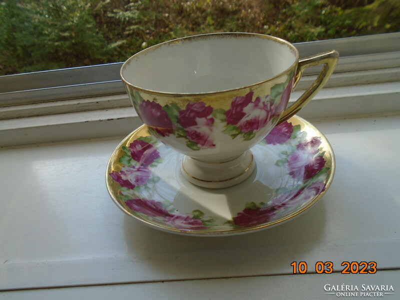 Altwien Empire Látványos rózsa mintás, opulensen aranyozott,kézzel számozott  teás csésze alátéttel