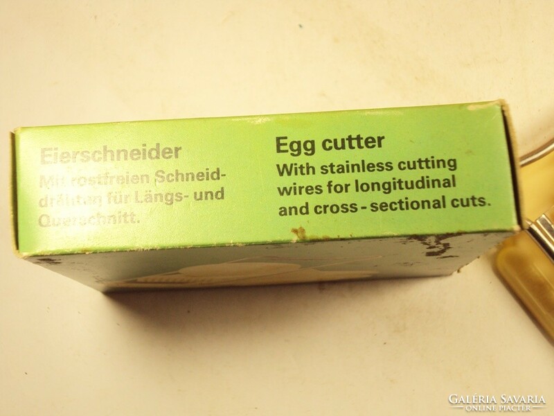 Retro egg slicer egg slicer record made in GDR ndk in East German box - from the 1970s