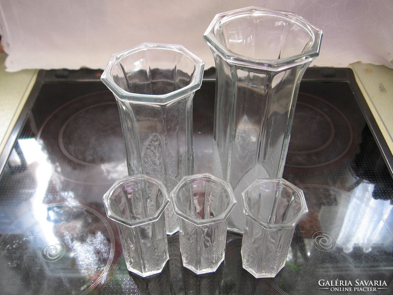 5 db art deco préselt Oberglas váza család levél motívumokkal