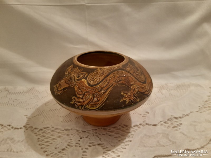 Beautiful jambrich liza ceramic with a dragon