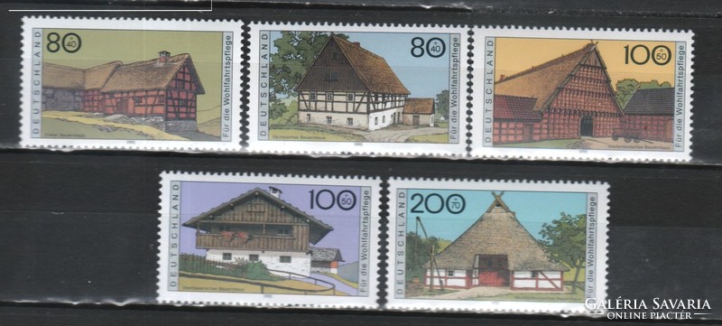 Postatiszta Bundes 1171 Mi 1819-1823     8,50 Euró