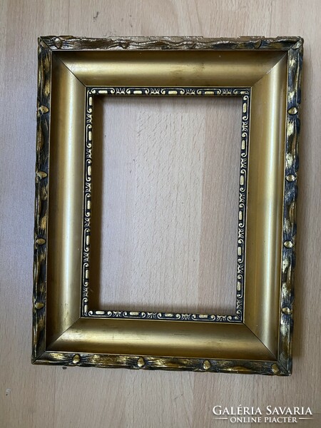 Small gilded wooden picture frame