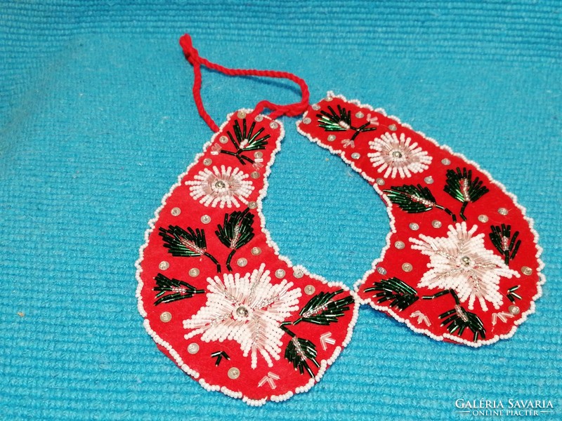 Embroidered pearl collar (296)