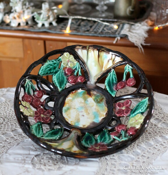 Ceramic decorative bowl, offering
