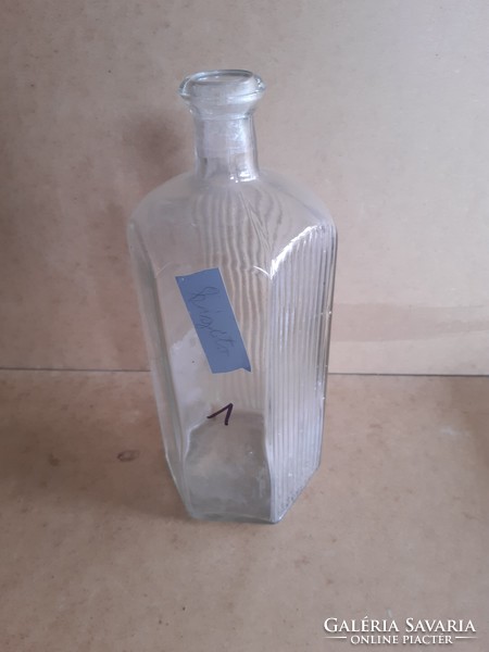5 pieces of old pharmacy bottles for sale together! Size, from 8.5 cm to 25 cm.. Externally.