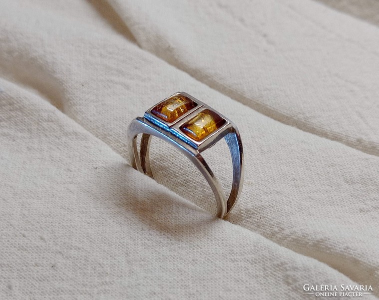 Régi ezüst borostyán nagyméretű gyűrű, 925-ös ezüst