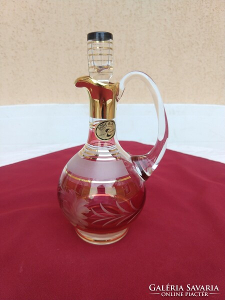 Egy szép Cseh csiszolt ,aranyozott üveg kancsó ,üveg dugóval..24 cm,,