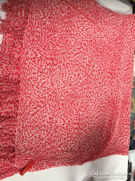 ESPRIT  gyűrt hatású nagy sál, rojtokkal piros színben