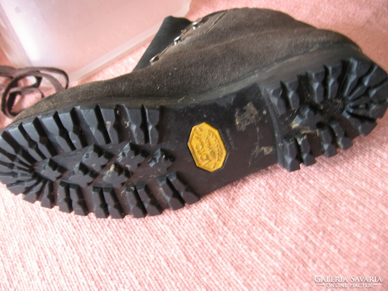 Lowa women's retro hiking boots brown split leather size 5, 38.5