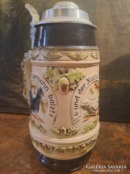 Sitzendorf hunting jar with rabbits, cockatoos and grouse6