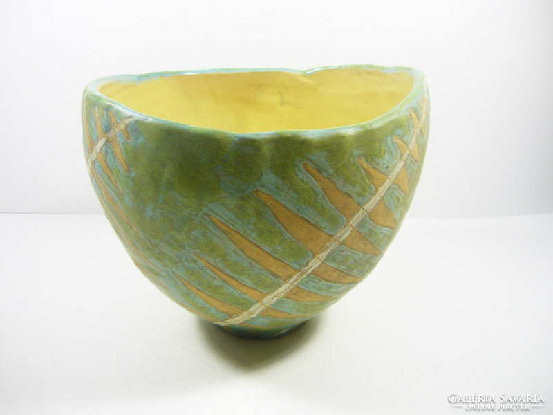 Gorka livia, retro 1950 green pot with herringbone motif 18.2 Cm artistic ceramics, flawless! (G186)