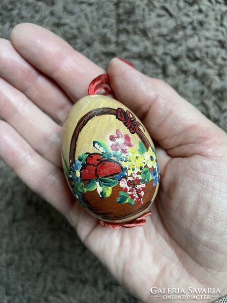 Kézzel festett hímes tojás, húsvéti dekoráció