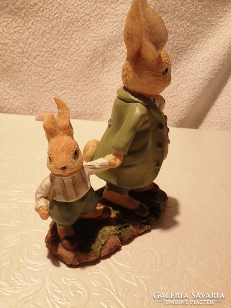 "Kis unoka és a nagyapa", húsvéti dekoráció, figura, figurális szobor.