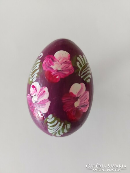 Régi festett tojás lila nyuszis virágos retro húsvéti fatojás