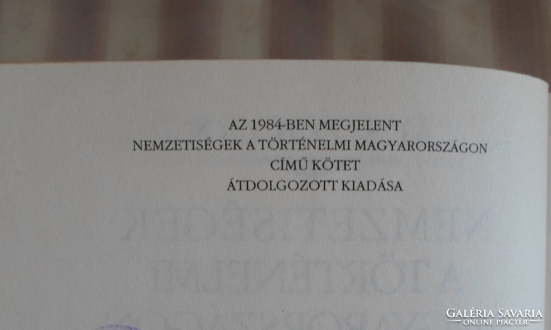 Zoltán Ács: nationalities in historical Hungary (Kossuth, 1996)