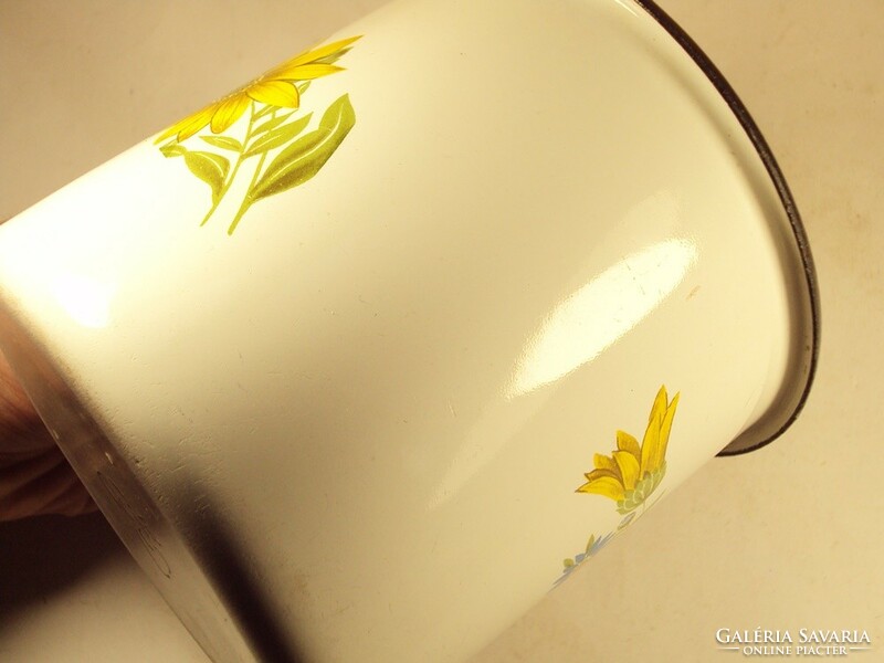 Retro old enameled mug with flower pattern - 12 cm diameter