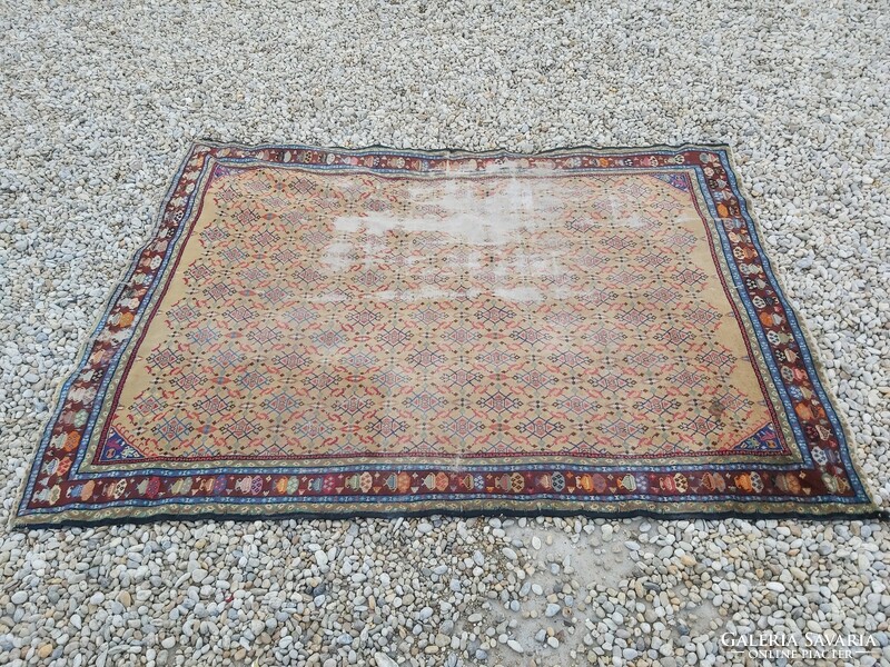 Hatalmas kézi csomózású antik gyapjú perzsaszőnyeg, erősen patinás 240 x 310 cm
