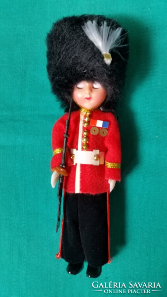 English flashing souvenir rubber soldier doll
