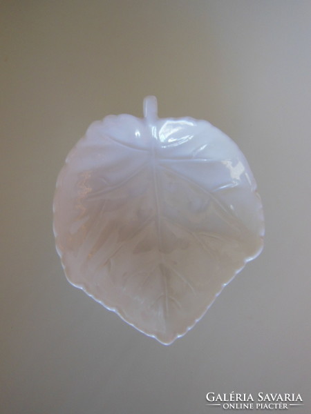 Bowl - new - leaf-shaped - 10 x 8 x 2.5 cm - porcelain - German
