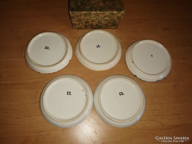 Habán jellegű kerámia tányér csomag 5 db egyben átm. 10 cm (b)