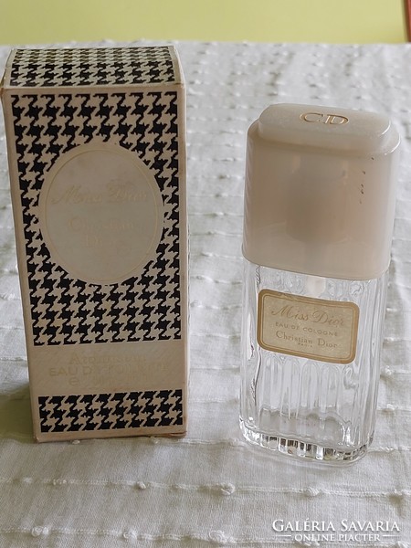 Kölnis, parfümös üveg saját, karton, dobozában. Szórófejes, Miss Dior, 1980-as évek