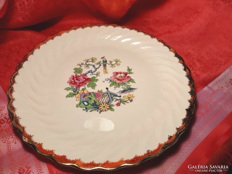 Royal, 22 arm. Gilded, antique porcelain bowl