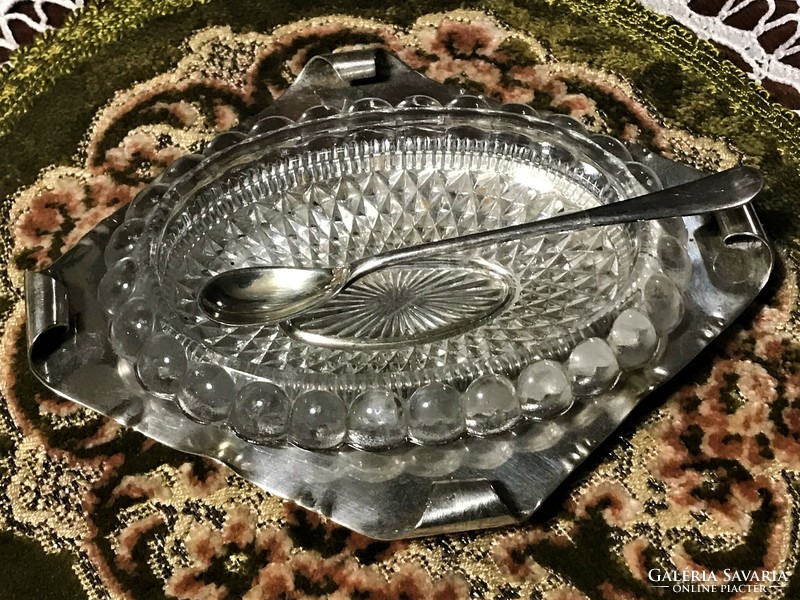Antik, 100 éves, ezüstözött, üvegbetétes kaviár vagy pástétom kínáló, hozzá ezüstözött kiskanál