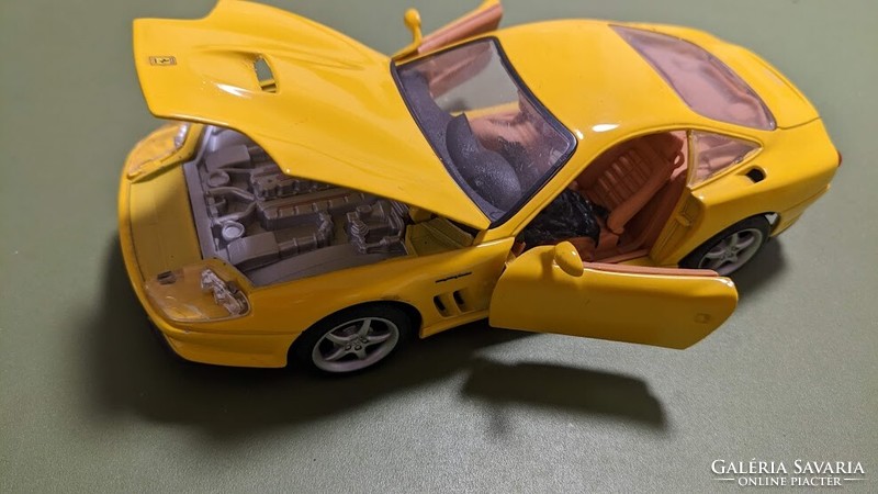 Ferrari  550 maranelló sárga modell autó 1/24  Maisto