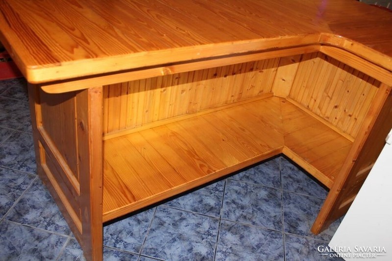 Pine kitchen counter