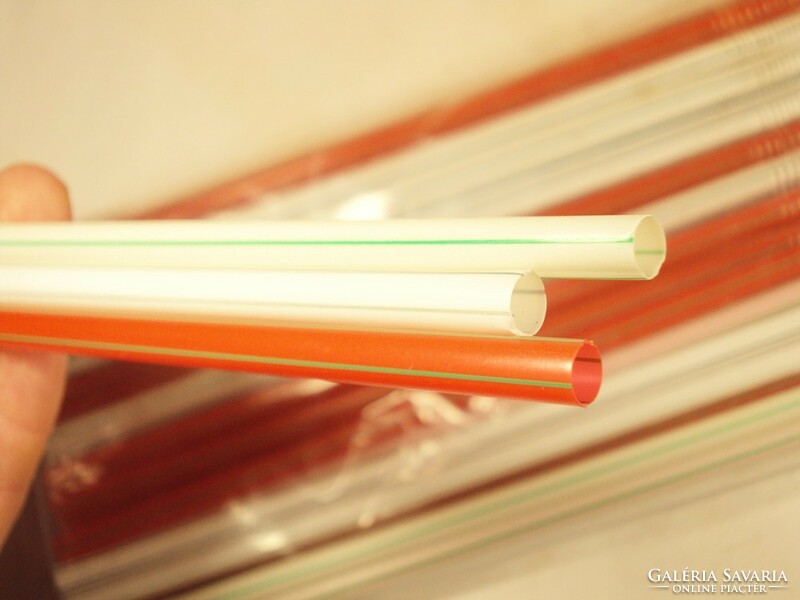 Régi retro műanyag szívószál fehér, piros, csíkos 1980-as évekből