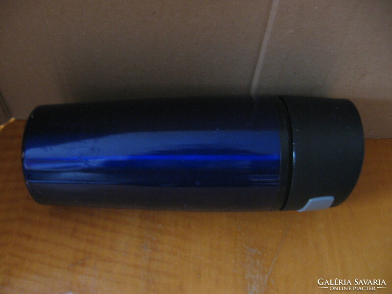 Xd metal blue water bottle
