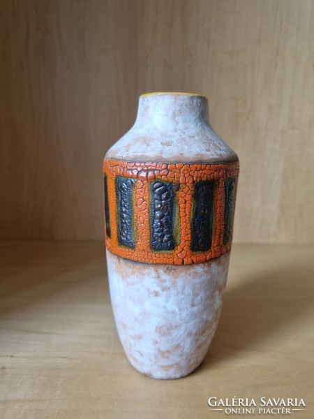 Várdeák Ildikó váza