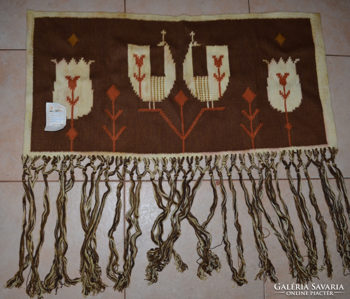 Applied wool wall hanging 02