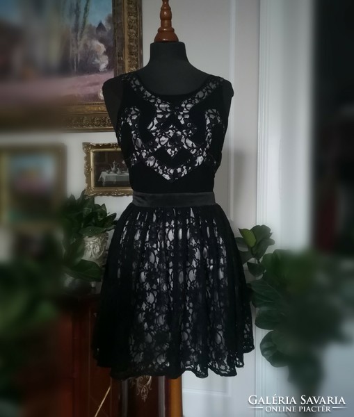 Lipsy london size 38 little black dress, casual party lace, elegant loose skirt
