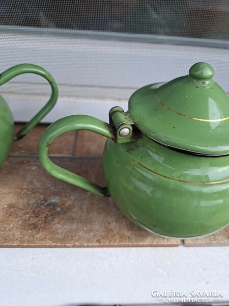 Enameled enameled green coffee pot cans for decoration antique nostalgia