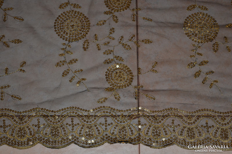 Sequined tablecloth or even shawl sewn on tulle 02